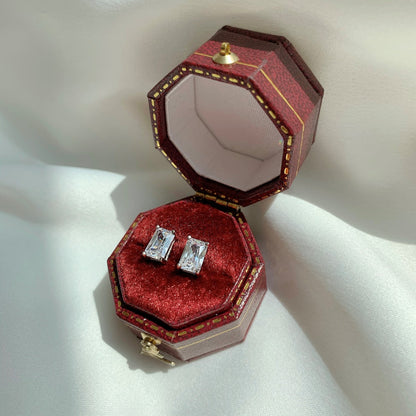 [Amore Jewels]Stylish Shiny Rectangular Center Stone Stud Earrings