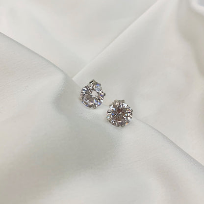 [Amore Jewels]Stylish Shiny Round Center Stone Stud Earrings