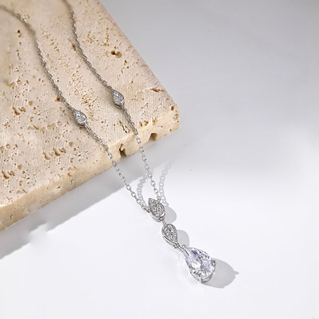[Amore Jewels]Dazzling Pear Cut Necklace