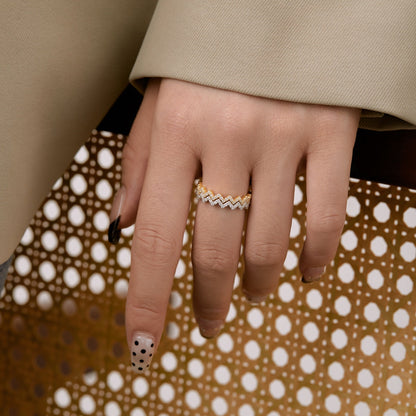 [Amore Jewels]Delicate Enchanting Wave Shape Daily Ring