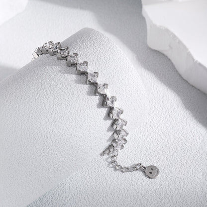 [Amore Jewels]0.5 Carat Ornate Princess Cut Daily Bracelet