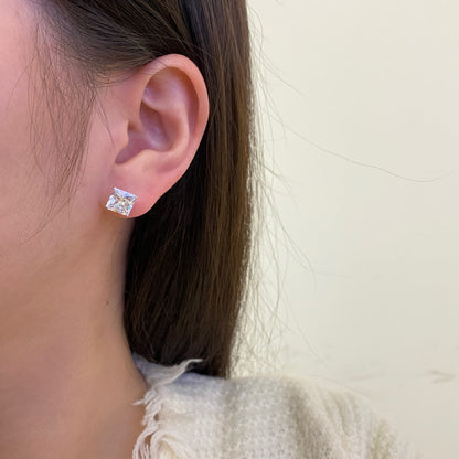 [Amore Jewels]Ornate Square Shape Earrings