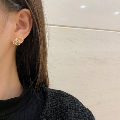 [Amore Jewels]Exquisite Butterfly Shape Earrings