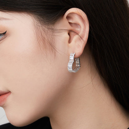 [Amore Jewels]Radiant Heart Cutout Earrings