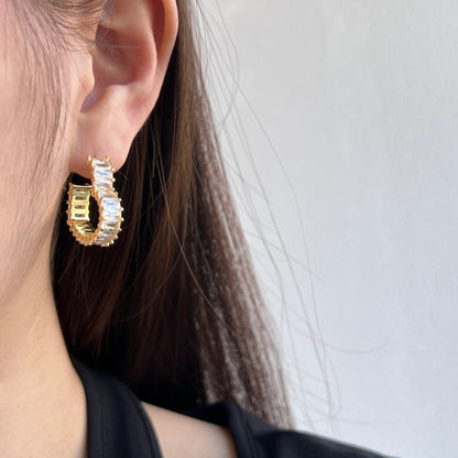 [Amore Jewels]Radiant Heart Cutout Earrings