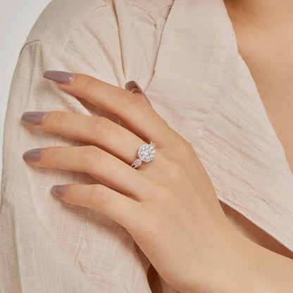 [Amore Jewels]Delicate Colorful Round Cut Flower Shape Wedding Ring