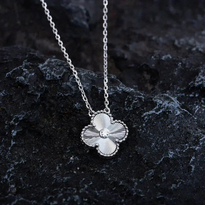 [Amore Jewels]CLOVER  15MM DIAMOND LASER NECKLACE SILVER