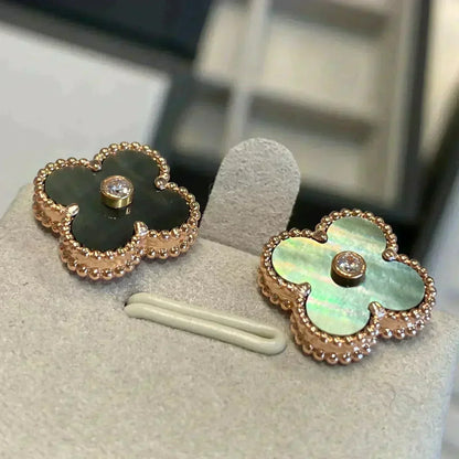 [Amore Jewels]CLOVER MEDIUM 1 MOTIFS GRAY MOP  DIAMOND EARRINGS