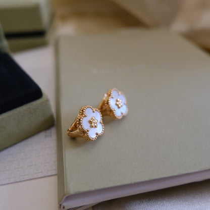 [Amore Jewels]LUCKY PINK GOLD WHITE MOP EARRINGS