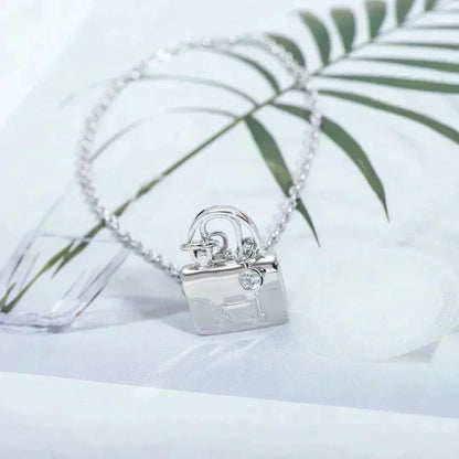 [Amore Jewels]AMULETTE PEDANT SILVER NECKLACE