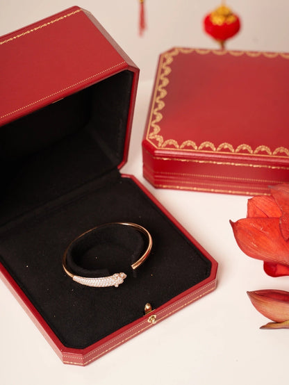 [Amore Jewels]PANTHERE ROSE GOLD DIAMOND OPEN BRACELET