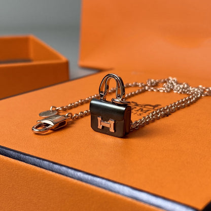 [Amore Jewels]CONSTANCE BLACK PEDANT PINK GOLD NECKLACE
