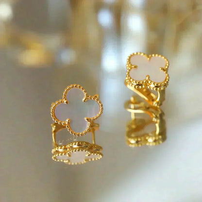 [Amore Jewels]CLOVER MEDIUM 1 MOTIFS  WHITE MOP STUD EARRINGS
