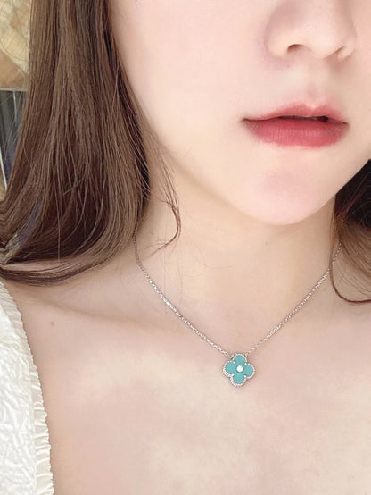 [Amore Jewels]CLOVER 1 DIAMOND LIGHT BLUE SILVER NECKLACE