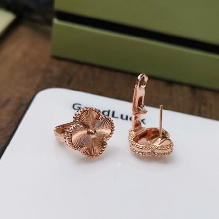 [Amore Jewels]CLOVER MEDIUM STUD EARRINGS