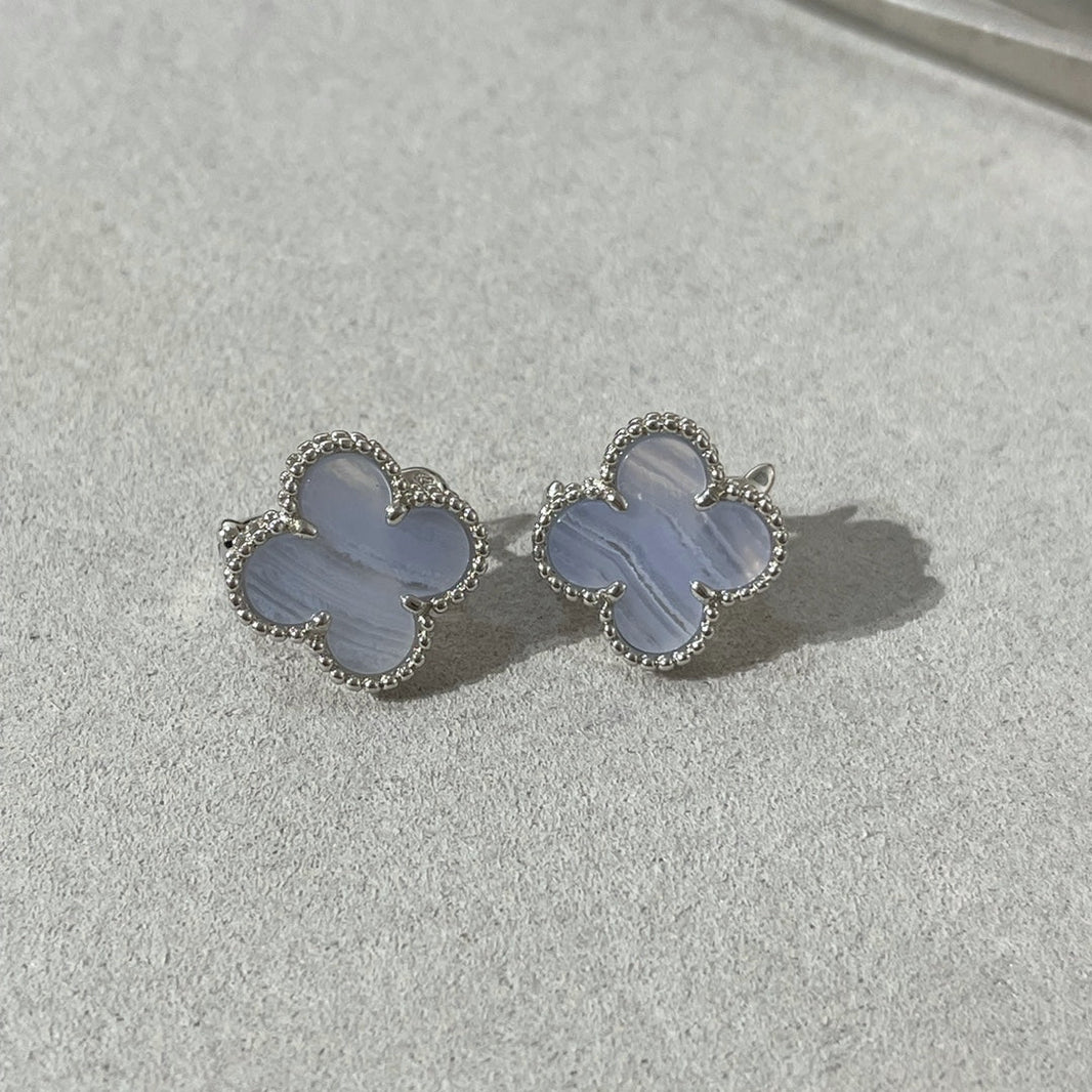 [Amore Jewels]CLOVER CHALCEDONY SILVER STUD EARRINGS