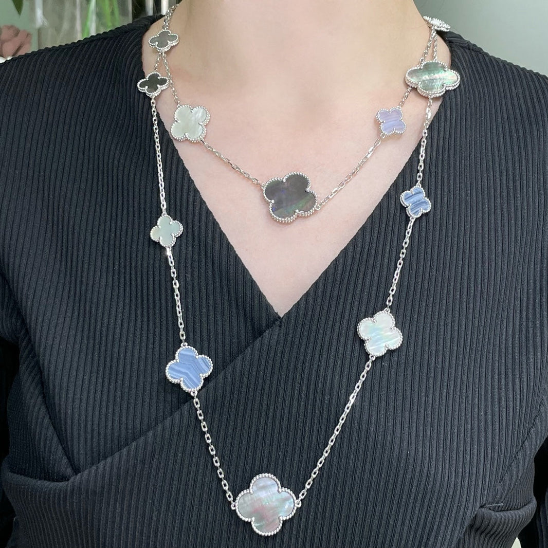 [Amore Jewels]CLOVER 16 MOTIF CHALCEDONY MOP SILVER NECKLACE
