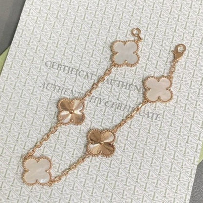[Amore Jewels]CLOVER WHITE PEARL MOP 5 MOTIF BRACELET COLLECTION