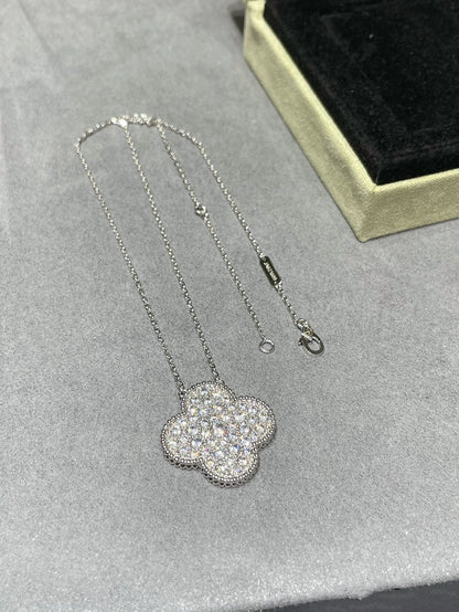 [Amore Jewels]CLOVER 25MM LARGE PENDANT DIAMOND PAVED SILVER NECKLACE