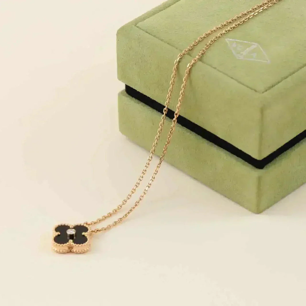 [Amore Jewels]CLOVER 15MM DIAMOND ONYX NECKLACE