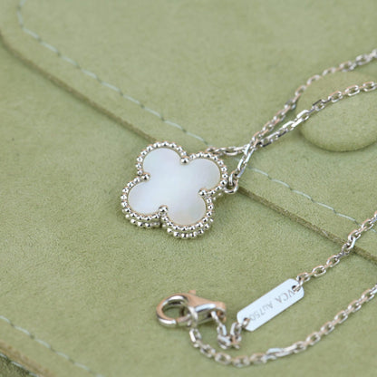[Amore Jewels]CLOVER  15MM WHITE MOTHER-OF-PEARL SILVER