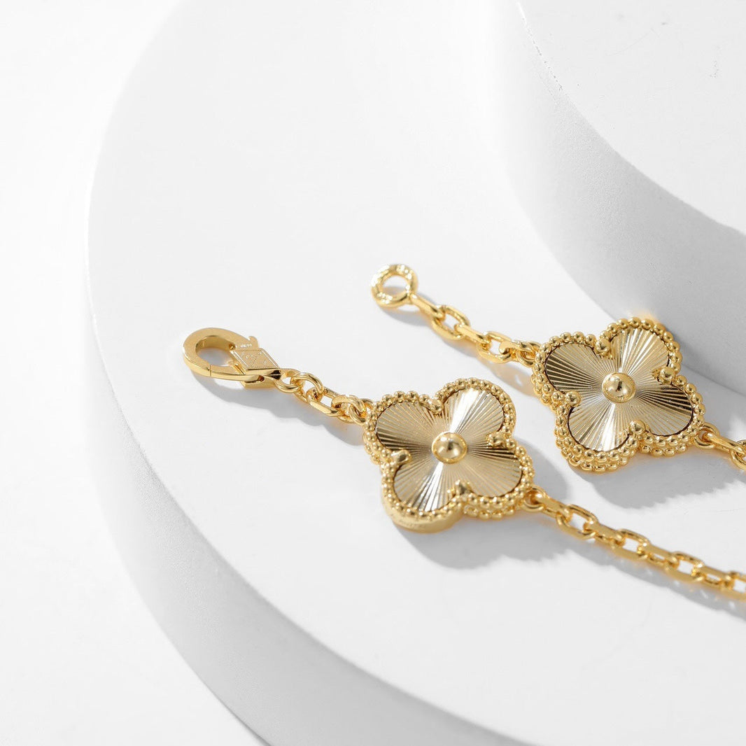 [Amore Jewels]CLOVER 10 MOTIFS LASER NECKLACE