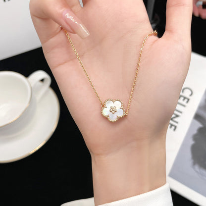 [Amore Jewels]LUCKY WHITE MOP PLUM BLOSSOM  BRACELET