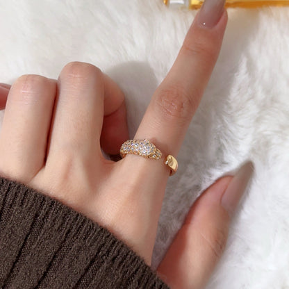 [Amore Jewels]PANTHERE HALF DIAMOND SMALL RING