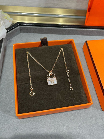 [Amore Jewels]H CIRCE MOISSANITE PENDANT NECKLACE GOLD