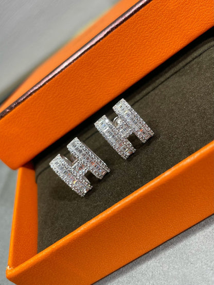[Amore Jewels]H STUD EARRINGS WITH SILVER DIAMONDS