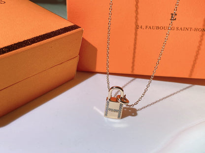 [Amore Jewels]HM ADVANCED NICHE LOCK HEAD NECKLACE DIAMONDS