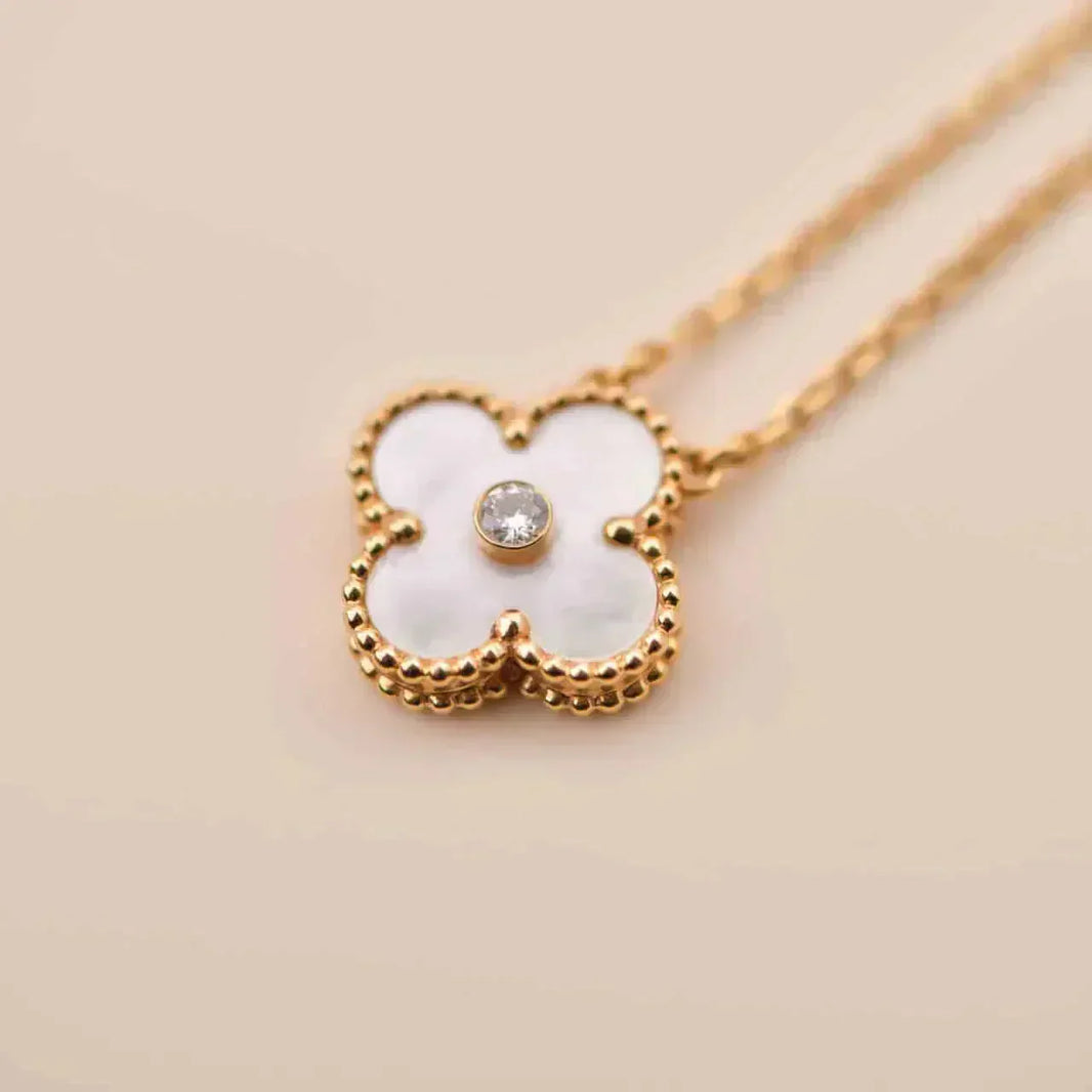 [Amore Jewels]CLOVER 15MM DIAMOND WHITE FRITILLARIA NECKLACE