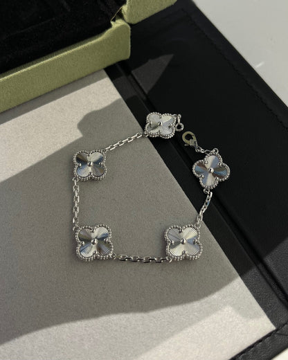 [Amore Jewels] CLOVER 5 MOTIF LASER BRACELET COLLECTION